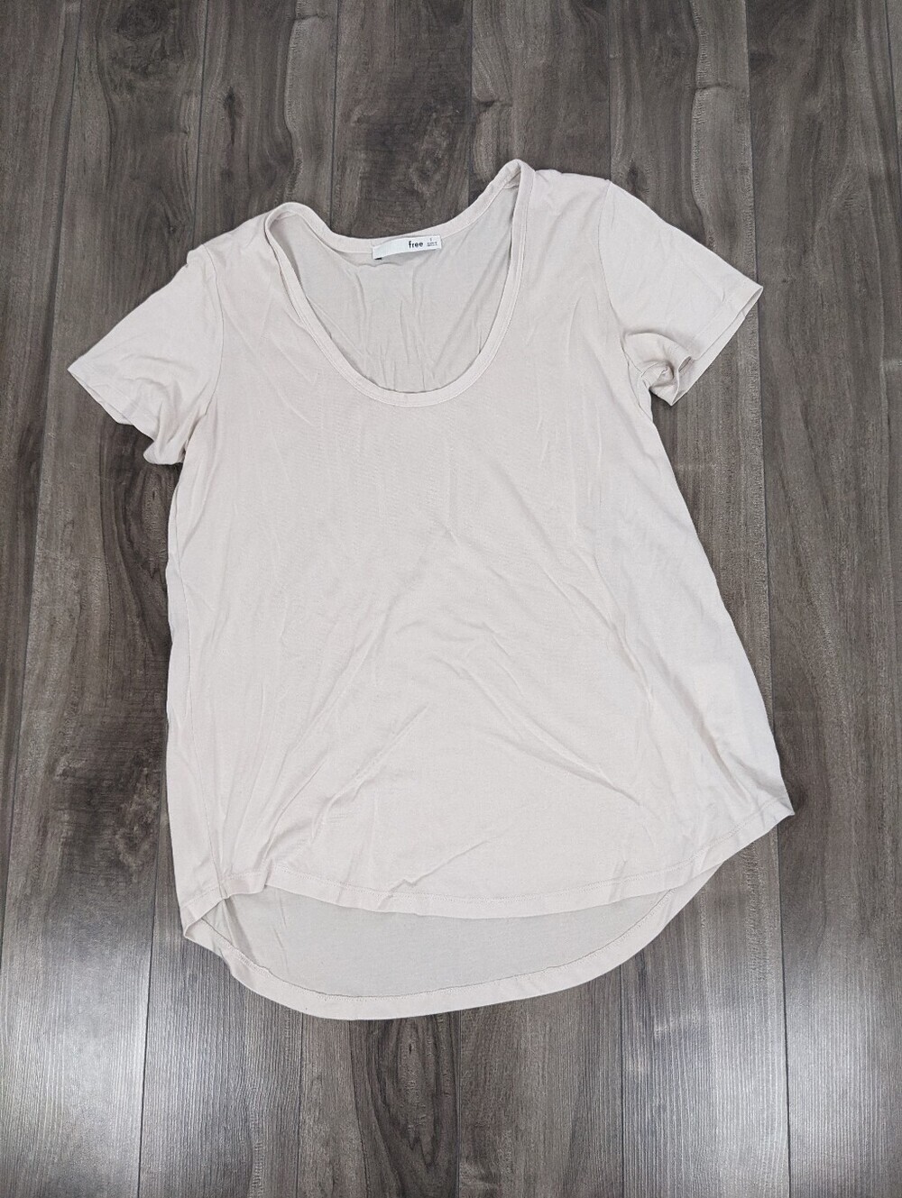 Aritzia Wilfred Free Women's T-Shirt Size Small Scoop Neck